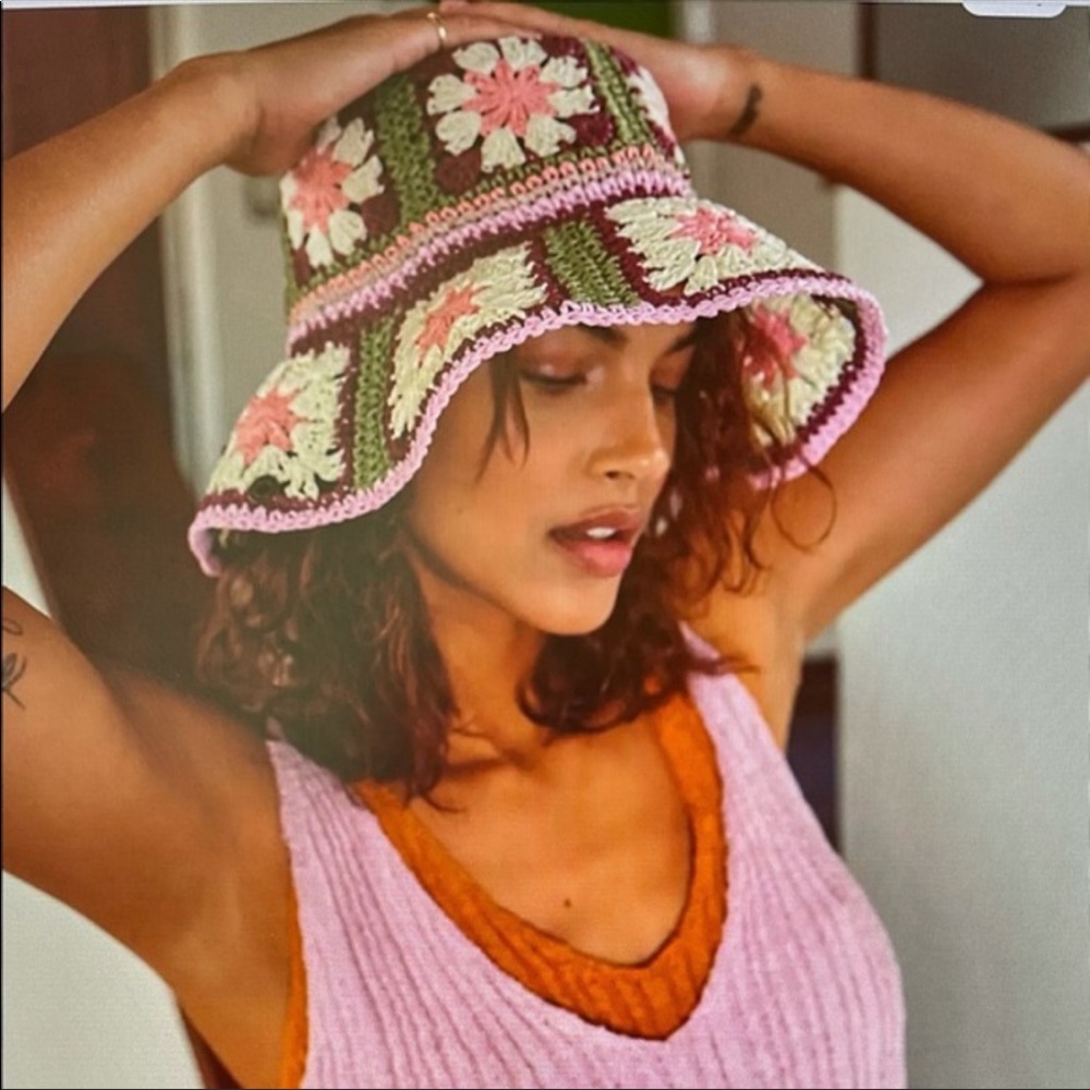 Free People Summer of Love Straw Bucket Hat - Picture 1 of 3